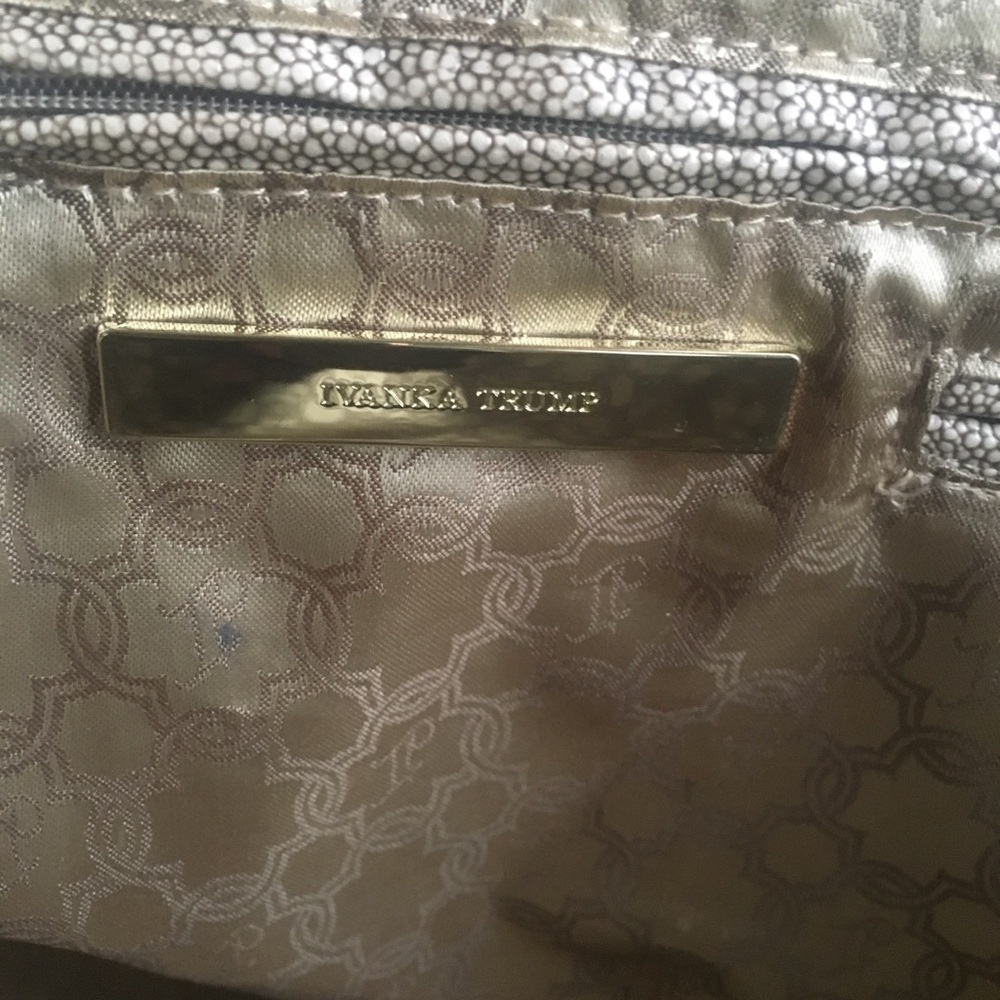 Hand bag - Picture 3 of 4